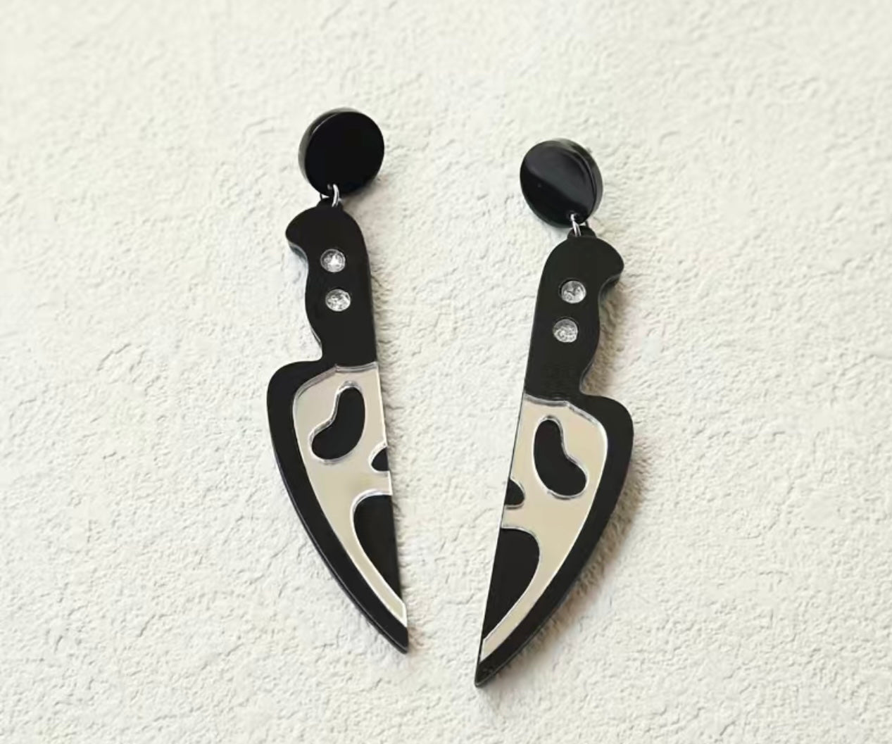 Scream Earrings